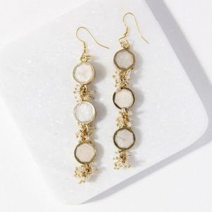 NWT! Ink & Alloy Clear Glass Brass Triple Stone Drop Earrings in creamy white